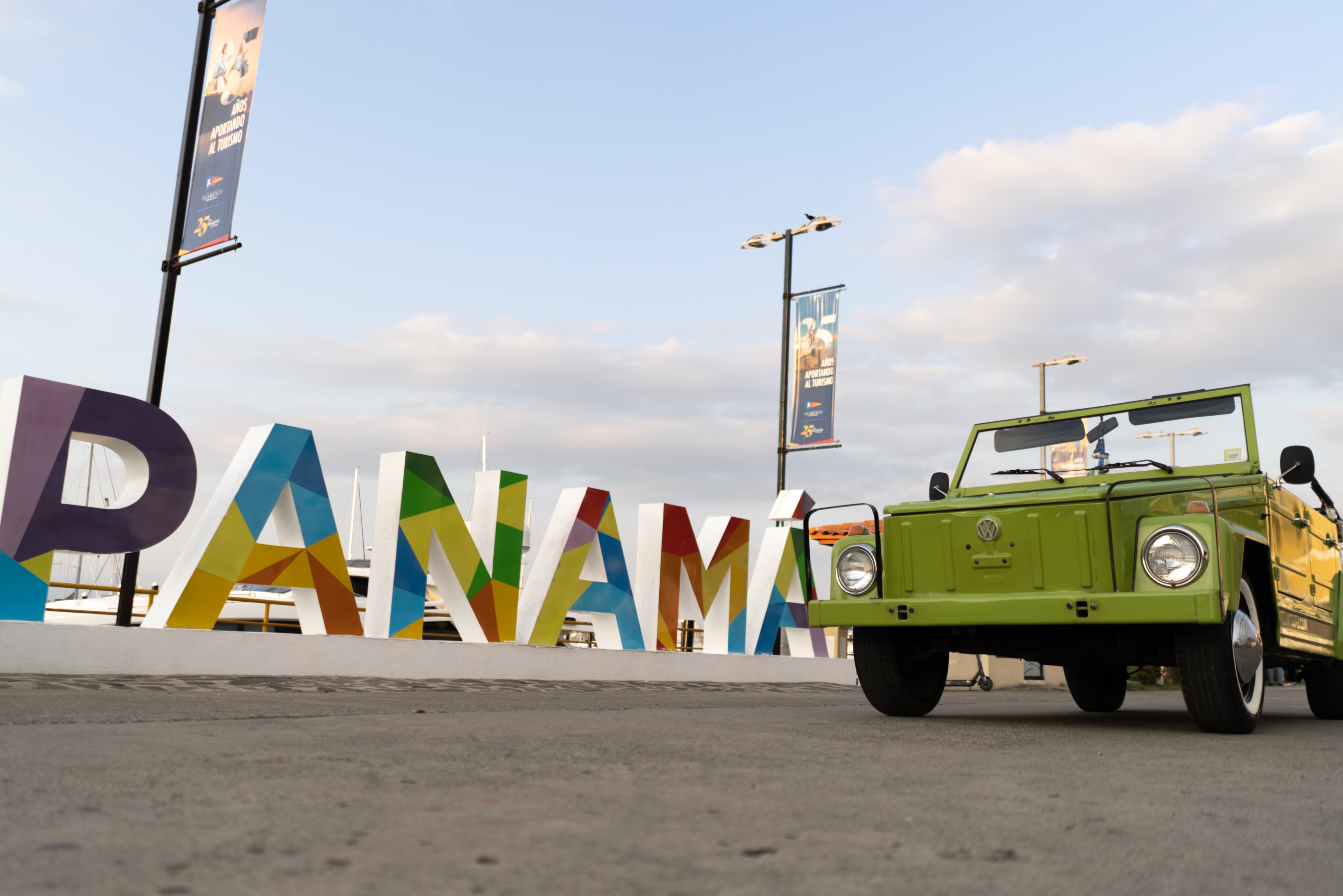 VW Safari tour in Panama City with Tomi Tours