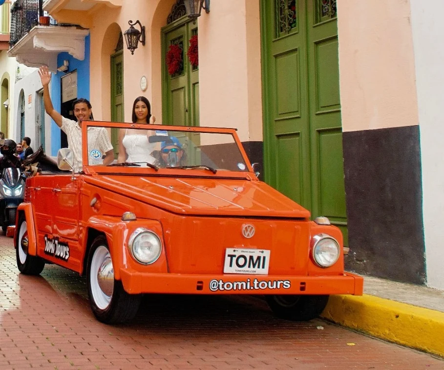 Samy, 1973 VW Safari in Tropical Orange